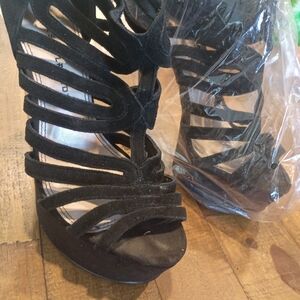 Chinese Laundry Black Strappy Heels